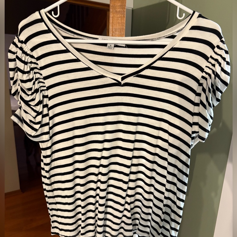 Short sleeve striped tee